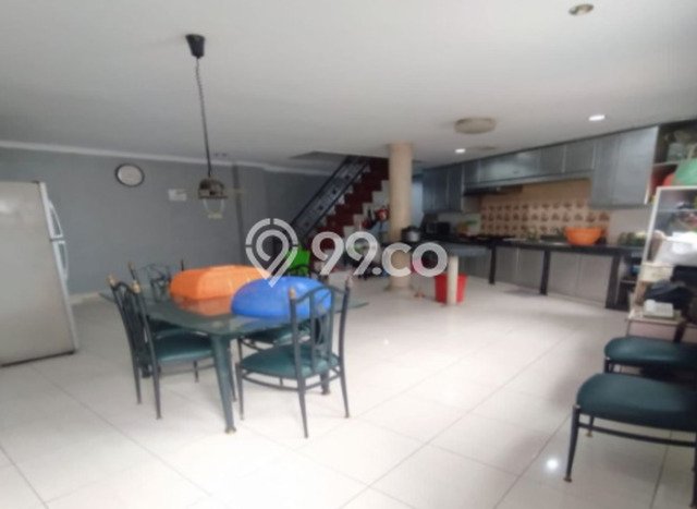 Rumah Luxury di Jakarta Barat Lokasi Strategis Kondisi Terawat Rumah Luxury di Jakarta Barat Lokasi Strategis Kondisi Terawat