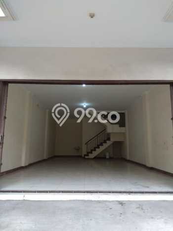 Rumah Eksklusif Best Location di Jakarta Barat, DKI Jakarta Rumah Eksklusif Best Location di Jakarta Barat, DKI Jakarta