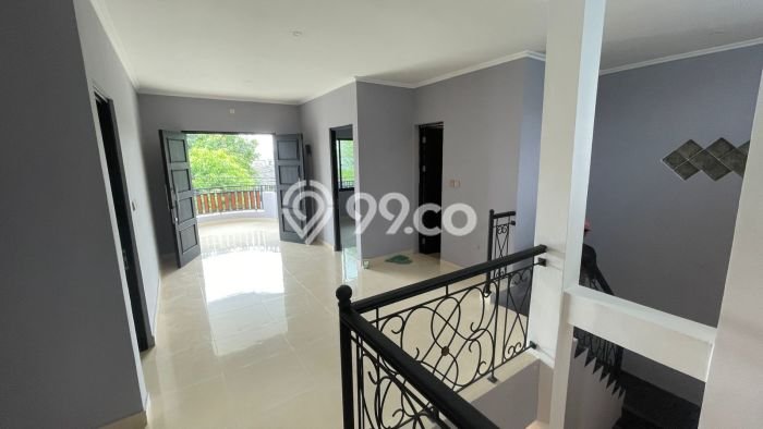 Siap Huni Hunian Elit 4 Kamar di Serpong Dekat ke Mana Pun Siap Huni Hunian Elit 4 Kamar di Serpong Dekat ke Mana Pun