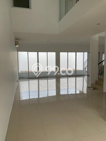 Rumah Mewah LB 192m2 Siap Huni Desain Elegan di Kalideres, Jakarta Barat Rumah Mewah LB 192m2 Siap Huni Desain Elegan di Kalideres, Jakarta Barat