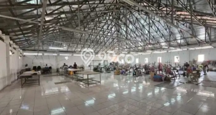 Gudang Bagus Dijual LB 1128m2 Lokasi Strategis Jakarta Barat Area Cocok untuk Berbisnis Gudang Bagus Dijual LB 1128m2 Lokasi Strategis Jakarta Barat Area Cocok untuk Berbisnis