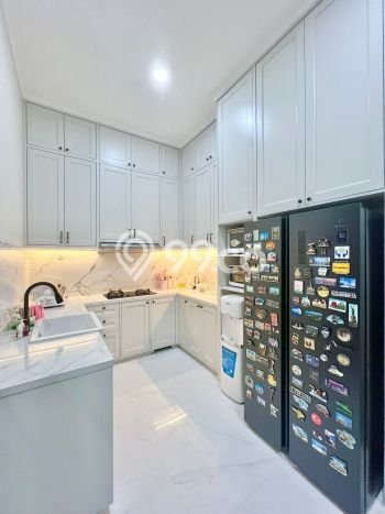 Rumah Luxury Modern Siap Huni di Tangerang Kota Tangerang Rumah Luxury Modern Siap Huni di Tangerang Kota Tangerang
