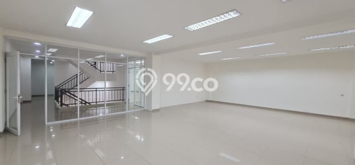 Ruko Dijual di Tangerang LT 200m2 & LB 600m2 Lokasi Terbaik! Ruko Dijual di Tangerang LT 200m2 & LB 600m2 Lokasi Terbaik!