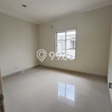 For Sale! Luxury House LT 216m2 Desain Modern di Gading Serpong For Sale! Luxury House LT 216m2 Desain Modern di Gading Serpong