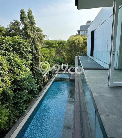 Rumah Elit Modern Tanpa Renovasi di Pantai Indah Kapuk Jakarta Utara Rumah Elit Modern Tanpa Renovasi di Pantai Indah Kapuk Jakarta Utara