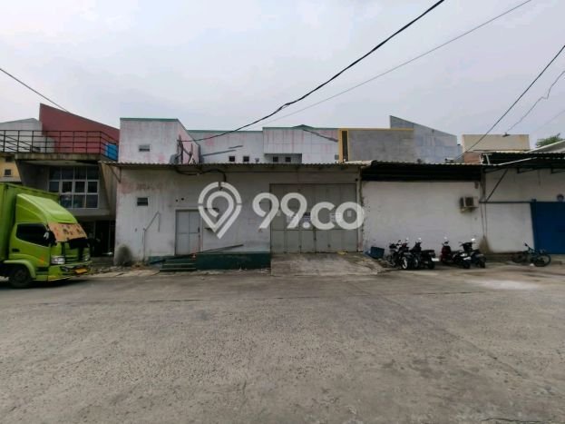 AREA BISNIS! Gudang di , Luas 288m2m², Mainroad, Strategis AREA BISNIS! Gudang di , Luas 288m2m², Mainroad, Strategis