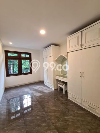 Disewakan segera rumah minimalis strategis 5 Kamar di Kebayoran Baru, Jakarta Selatan Disewakan segera rumah minimalis strategis 5 Kamar di Kebayoran Baru, Jakarta Selatan