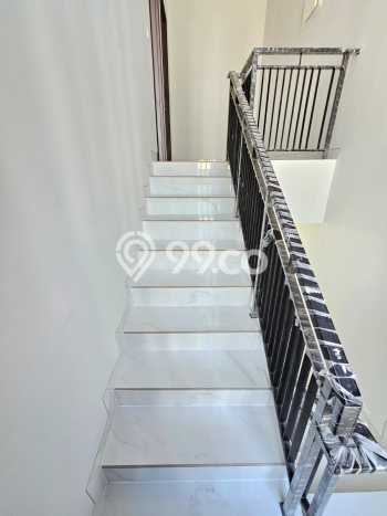 Rumah Sewa Jakarta Utara LT 160m2 LB 170m2 Area Pantai Indah Kapuk 2 Rumah Sewa Jakarta Utara LT 160m2 LB 170m2 Area Pantai Indah Kapuk 2