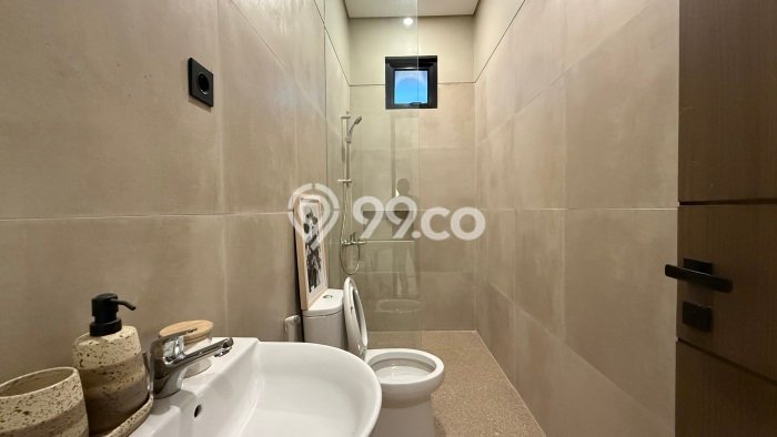 Rumah Luxury Modern Tanpa Renovasi di Lebak Bulus Jakarta Selatan Rumah Luxury Modern Tanpa Renovasi di Lebak Bulus Jakarta Selatan