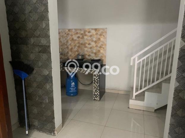 Rumah Strategis Minimalis Lb 80m2 di Ciputat, Tangerang Selatan Rumah Strategis Minimalis Lb 80m2 di Ciputat, Tangerang Selatan