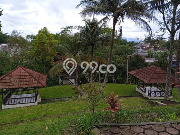 HOT DEAL! Vila Kawasan , Luas 4300m2m², Area Strategis HOT DEAL! Vila Kawasan , Luas 4300m2m², Area Strategis