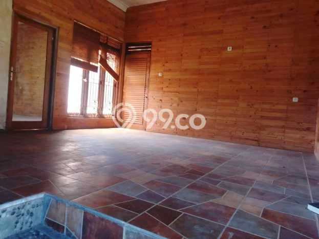 For Sale Vila Kawasan Cigombong, Ukuran 2000m2m², Area Asri For Sale Vila Kawasan Cigombong, Ukuran 2000m2m², Area Asri
