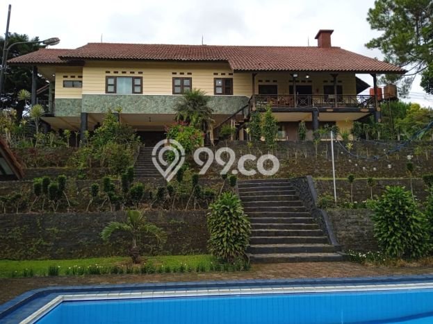 HOT DEAL! Vila Kawasan , Luas 4300m2m², Area Strategis HOT DEAL! Vila Kawasan , Luas 4300m2m², Area Strategis