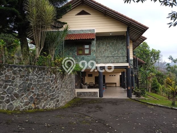 HOT DEAL! Vila Kawasan , Luas 4300m2m², Area Strategis HOT DEAL! Vila Kawasan , Luas 4300m2m², Area Strategis
