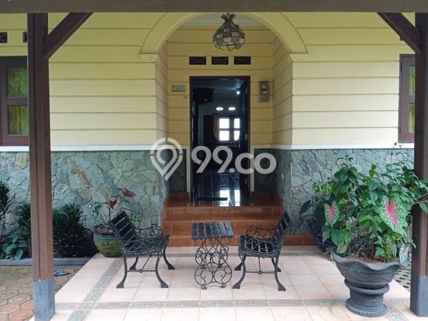 HOT DEAL! Vila Kawasan , Luas 4300m2m², Area Strategis HOT DEAL! Vila Kawasan , Luas 4300m2m², Area Strategis