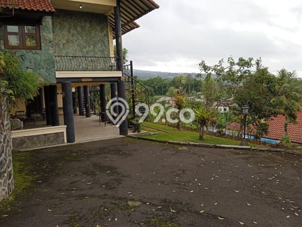 HOT DEAL! Vila Kawasan , Luas 4300m2m², Area Strategis HOT DEAL! Vila Kawasan , Luas 4300m2m², Area Strategis