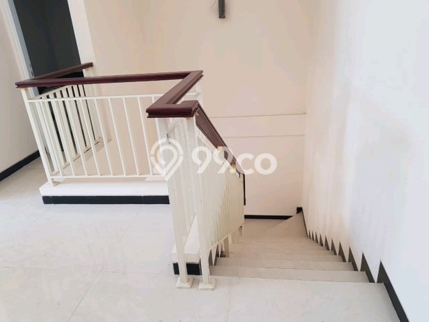 Jual Rumah Bagus Siap Huni LB 129m2 di Sukolilo, Surabaya Jual Rumah Bagus Siap Huni LB 129m2 di Sukolilo, Surabaya