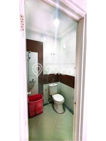 LISTING BARU! Rumah Strategis area Sukolilo, LT 96m2m² LB 42m2m² LISTING BARU! Rumah Strategis area Sukolilo, LT 96m2m² LB 42m2m²