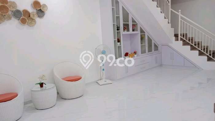 For Sale! Luxury House LT 112m2 Desain Elegan di Pakuwon CIty For Sale! Luxury House LT 112m2 Desain Elegan di Pakuwon CIty