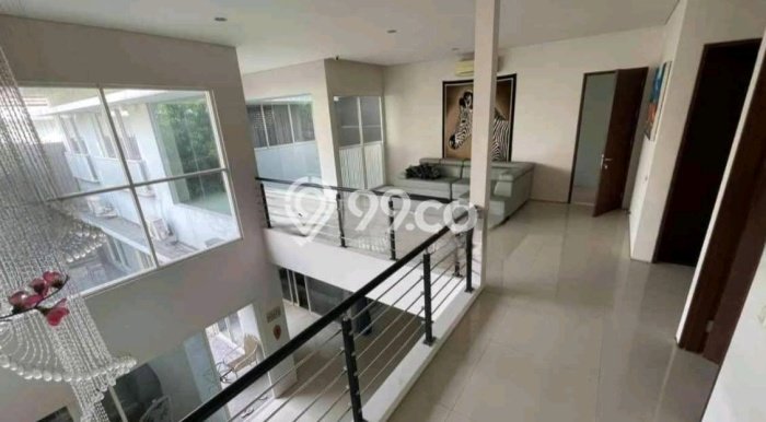 Ready to Use! Luxury House LT 351m2 Desain Modern di Graha Ready to Use! Luxury House LT 351m2 Desain Modern di Graha