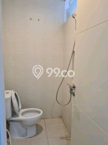 PENAWARAN TERBAIK! Rumah Strategis di , LT 72m2m² Bangunan 106m2m² PENAWARAN TERBAIK! Rumah Strategis di , LT 72m2m² Bangunan 106m2m²