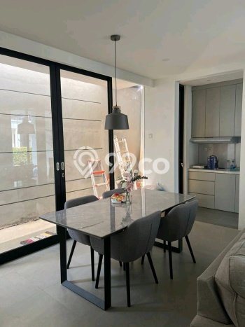 Rumah Luxury Modern Siap Huni di Citraland Surabaya Rumah Luxury Modern Siap Huni di Citraland Surabaya