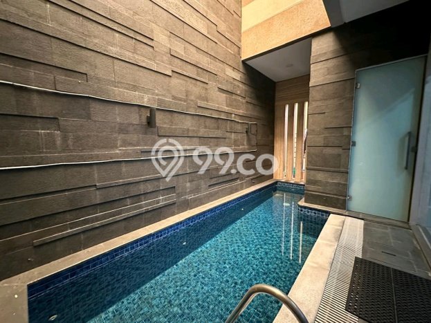 Rumah Elit Modern Tanpa Renovasi di Citraland Surabaya Rumah Elit Modern Tanpa Renovasi di Citraland Surabaya