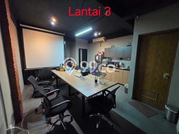 Unit Ruko Disewakan di Pasir Kaliki di Area Ramai & Strategis Unit Ruko Disewakan di Pasir Kaliki di Area Ramai & Strategis