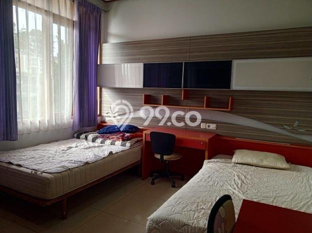 Disewakan Rumah Harga Terjangkau di Setra Duta Bandung Punya 4 Kamar Tidur Disewakan Rumah Harga Terjangkau di Setra Duta Bandung Punya 4 Kamar Tidur