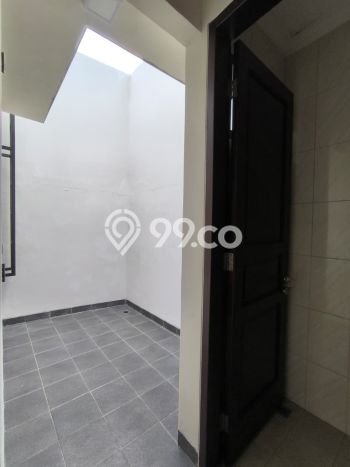 Hunian Mewah Siap Huni LT 105m2 di Duren Sawit, Jakarta Timur Hunian Mewah Siap Huni LT 105m2 di Duren Sawit, Jakarta Timur