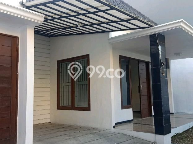 Lokasi strategis! Rumah siap pakai dikontrakkan di Sukolilo LB 330m2 Lokasi strategis! Rumah siap pakai dikontrakkan di Sukolilo LB 330m2