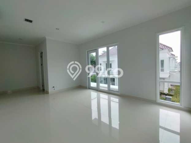 Rumah Luxury Modern Tanpa Renovasi di Gading Serpong Tangerang Rumah Luxury Modern Tanpa Renovasi di Gading Serpong Tangerang