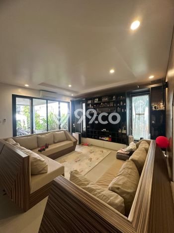 Hunian Mewah Dijual LT 272m2 di Pesanggrahan, Jakarta Selatan Hunian Mewah Dijual LT 272m2 di Pesanggrahan, Jakarta Selatan