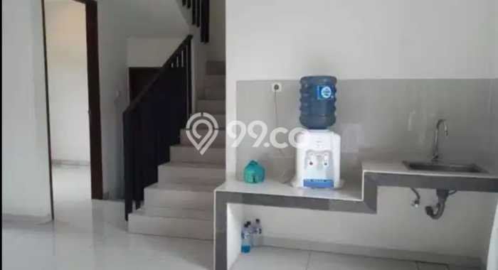 Rumah Asri area , 2 KM, Lingkungan Strategis, Luas 105m2m² LB 120m2m² Rumah Asri area , 2 KM, Lingkungan Strategis, Luas 105m2m² LB 120m2m²