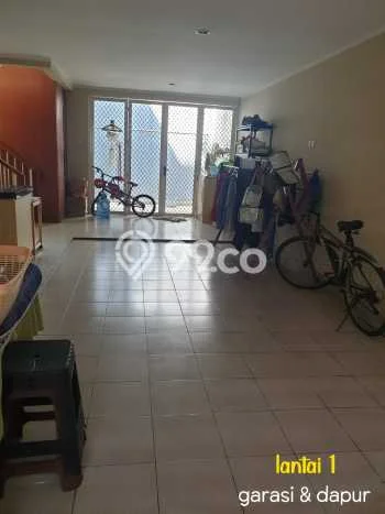 Rumah Mewah LB 255m2 Siap Huni Desain Elegan di Bintaro, Tangerang Selatan Rumah Mewah LB 255m2 Siap Huni Desain Elegan di Bintaro, Tangerang Selatan