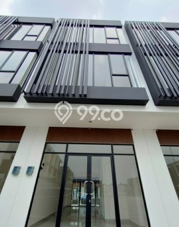 LOKASI PREMIUM! Ruko Kawasan , Luas 173m2m², Lokasi Niaga LOKASI PREMIUM! Ruko Kawasan , Luas 173m2m², Lokasi Niaga