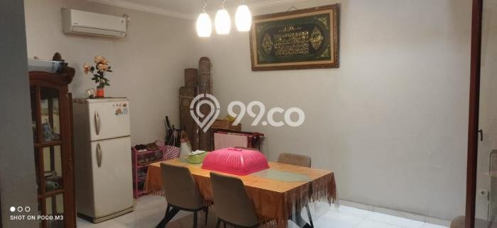 Rumah Luxury di Jakarta Timur Lokasi Strategis Kondisi Terawat Rumah Luxury di Jakarta Timur Lokasi Strategis Kondisi Terawat