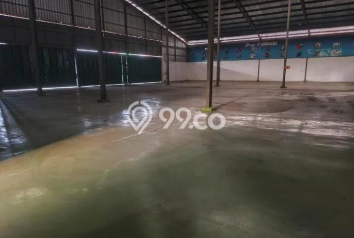 Disewakan Gudang di Kawasan Ramai Cikarang Luas 1500m2 Disewakan Gudang di Kawasan Ramai Cikarang Luas 1500m2