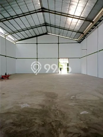 Gudang Disewakan di Serang Baru, Luas 400m2m², Jalan Strategis, Akses Bagus Gudang Disewakan di Serang Baru, Luas 400m2m², Jalan Strategis, Akses Bagus