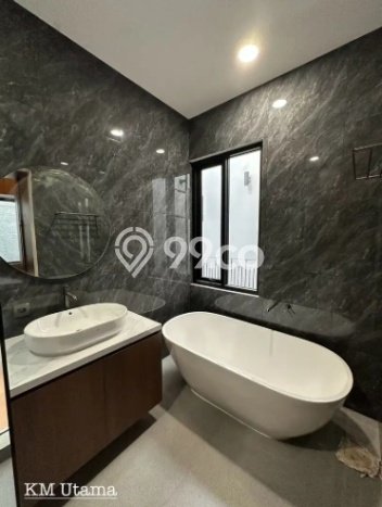 Rumah Kawasan Lippo Cikarang, LT 200m2m², LB 350m2m² Rumah Kawasan Lippo Cikarang, LT 200m2m², LB 350m2m²
