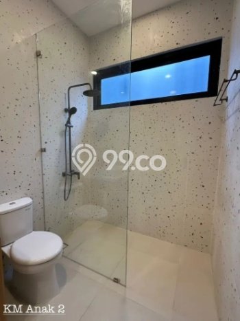 Rumah Kawasan Lippo Cikarang, LT 200m2m², LB 350m2m² Rumah Kawasan Lippo Cikarang, LT 200m2m², LB 350m2m²