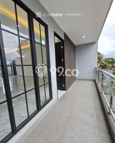 Dijual Rumah Premium dengan Fasilitas Sekitar Lengkap di BSD, Tangerang Selatan Dijual Rumah Premium dengan Fasilitas Sekitar Lengkap di BSD, Tangerang Selatan