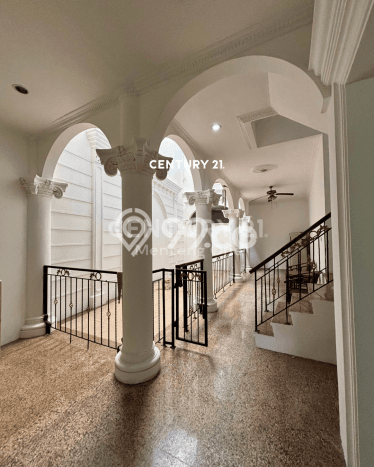 Lokasi terbaik! Rumah siap pakai disewakan di Menteng LB 600m2 Lokasi terbaik! Rumah siap pakai disewakan di Menteng LB 600m2