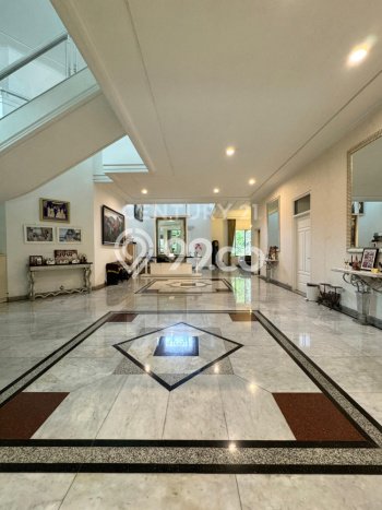 Siap Huni Rumah Mewah 5 Kamar di Menteng Dekat ke Mana Pun Siap Huni Rumah Mewah 5 Kamar di Menteng Dekat ke Mana Pun