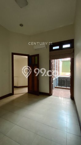 Hunian Mewah Siap Huni LT 629m2 di Menteng, Jakarta Pusat Hunian Mewah Siap Huni LT 629m2 di Menteng, Jakarta Pusat