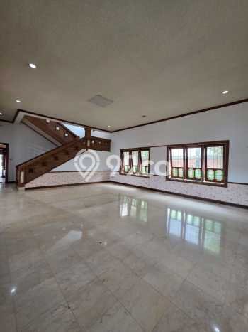 Hunian Elit LB 953m2 Siap Pakai Desain Elegan di Lenteng Agung, Jakarta Selatan Hunian Elit LB 953m2 Siap Pakai Desain Elegan di Lenteng Agung, Jakarta Selatan