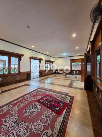 Hunian Elit LB 953m2 Siap Pakai Desain Elegan di Lenteng Agung, Jakarta Selatan Hunian Elit LB 953m2 Siap Pakai Desain Elegan di Lenteng Agung, Jakarta Selatan