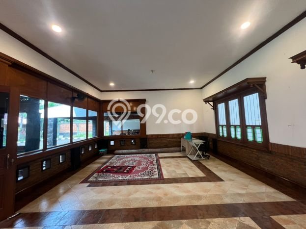 Hunian Elit LB 953m2 Siap Pakai Desain Elegan di Lenteng Agung, Jakarta Selatan Hunian Elit LB 953m2 Siap Pakai Desain Elegan di Lenteng Agung, Jakarta Selatan