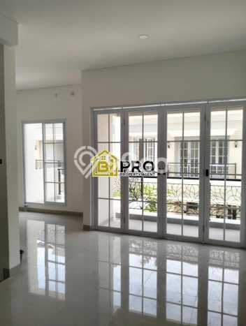 Dijual Hunian Rumah Terawat 3 Kamar di Cinere, Jakarta Selatan Dijual Hunian Rumah Terawat 3 Kamar di Cinere, Jakarta Selatan