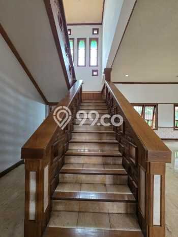 Hunian Elit LB 953m2 Siap Pakai Desain Elegan di Lenteng Agung, Jakarta Selatan Hunian Elit LB 953m2 Siap Pakai Desain Elegan di Lenteng Agung, Jakarta Selatan